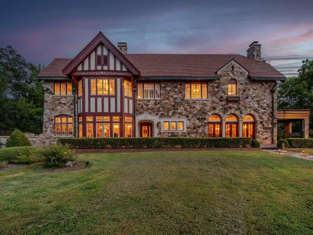 2403 Cross Keys Highway
