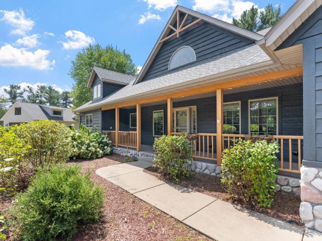 2403 Eagle Ridge Drive