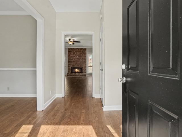 2403 Franklin Ln