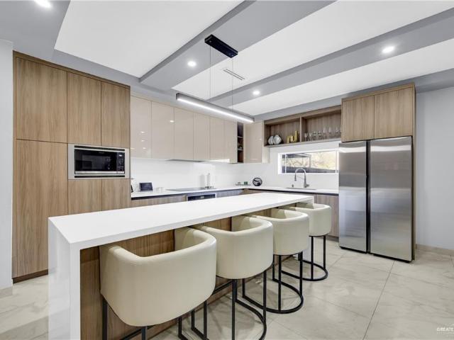 2403 S Dominique Street