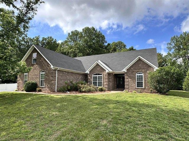 240 Cross Creek Ct, Alvaton, KY 42122