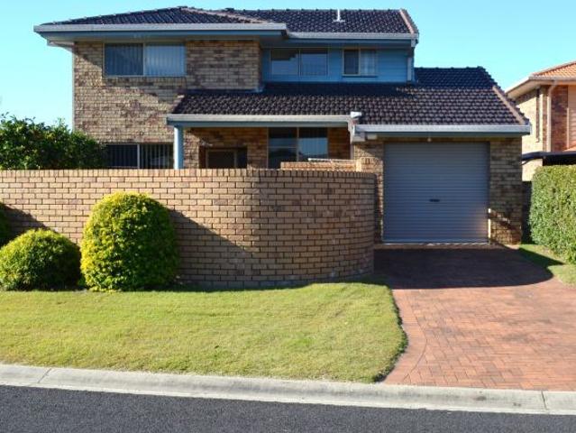 2/40 Acacia Circuit Yamba, NSW 2464