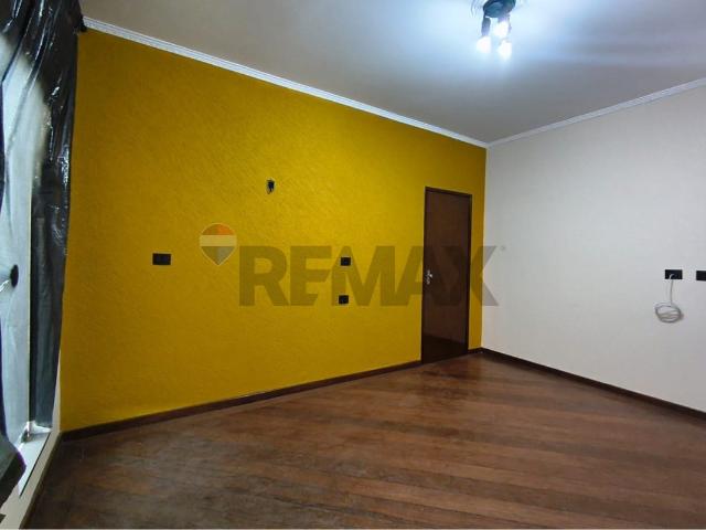 240 Área Útil Casa Alugar, 3 Dormitórios localizado em Avenida João Varin, 6, Vila Assis Brasil, Mauá, São Paulo, 09370790 | Brasil