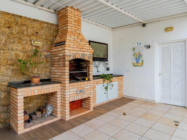 240 Área Útil Casa Alugar, 4 Dormitórios localizado em Praça Sen Jose Roberto Leite Penteado, 64, Lapa, São Paulo, São Paulo, 05078020 | Brasil