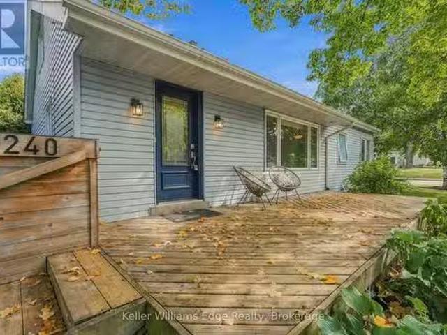 240 Bendamere Avenue, Hamilton Buchanan, ON, L9C 1P5 house.
