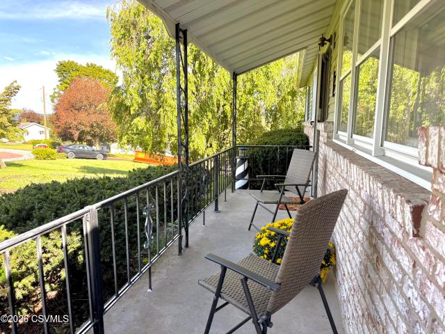 240 birchwyn drive