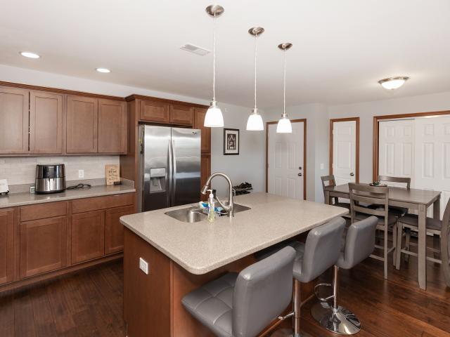 240 E Franklin Street # 204