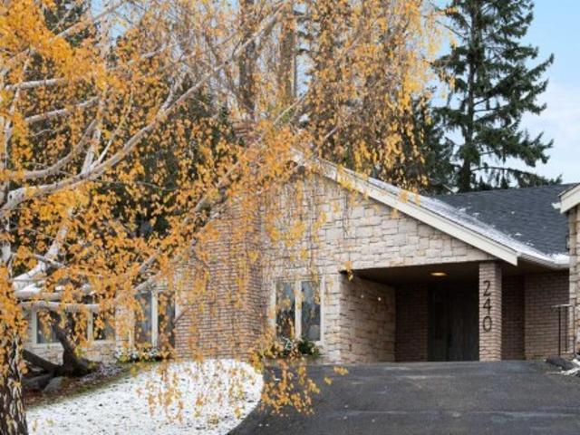 240 Eagle Ridge Drive Sw, Calgary, AB, T2V 2V7 house for sale | Listing ID A2354 | Royal LePage