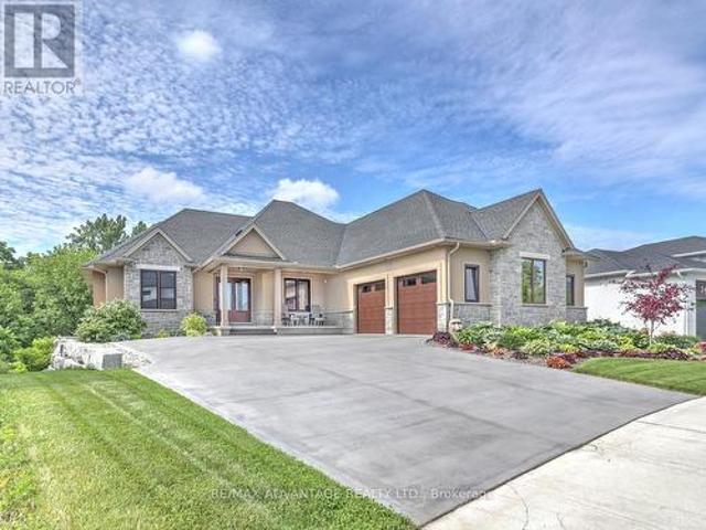 240 Edgewater Boulevard, Middlesex Centre Kilworth, ON, N0L 1R0 house for sale | Listing ID X13503 | Royal LePage