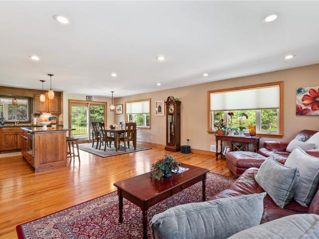 240 Kaufman Rd