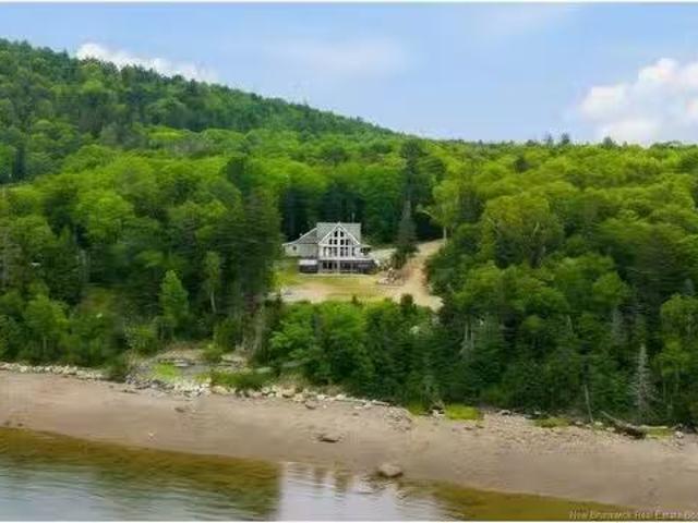 240 Hills Point Rd, Oak Bay, NB, E3L 4J8 house for sale Lis.