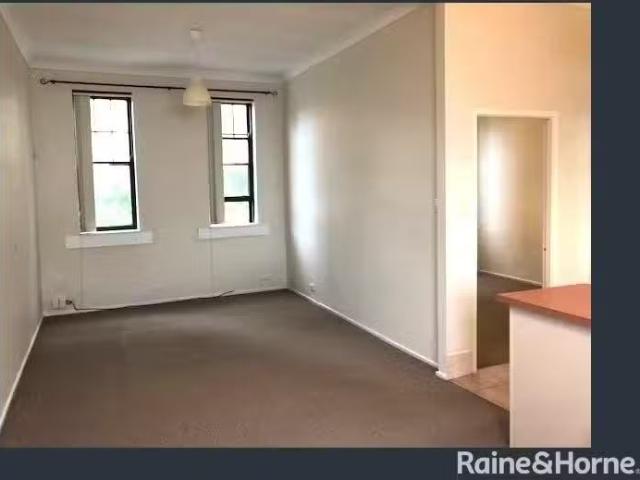 2/40 Hunter Street, NEWCASTLE Apartment for rent Listed by Gl.