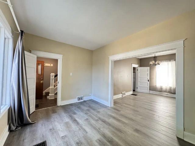 240 Ottawa Avenue 1 — 240 Ottawa Avenue 1