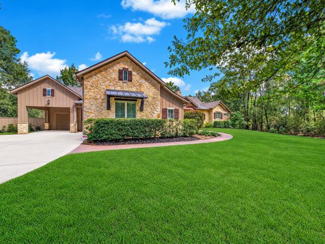 240 Lakeside Hills Drive