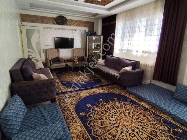 240 M2 Çevreyolu Üzeri 4+1 Çift Cepheli Lüks Yapılı Masrafsız
