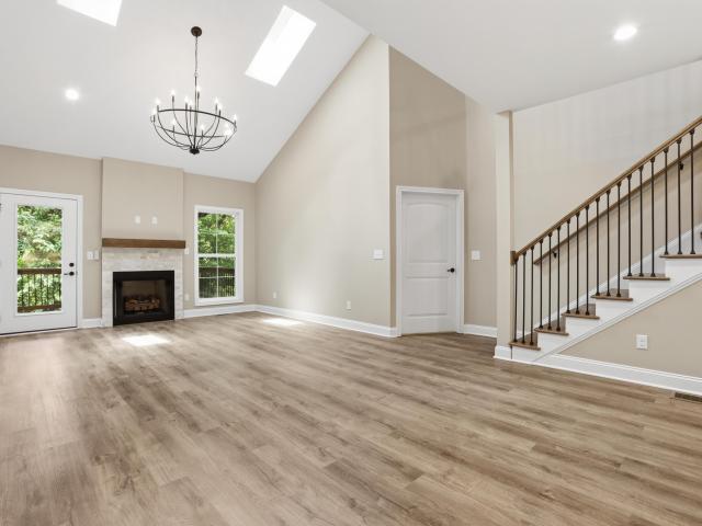 240 Sugartree Lane