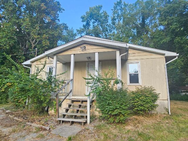 240 Raccoon Valley Road