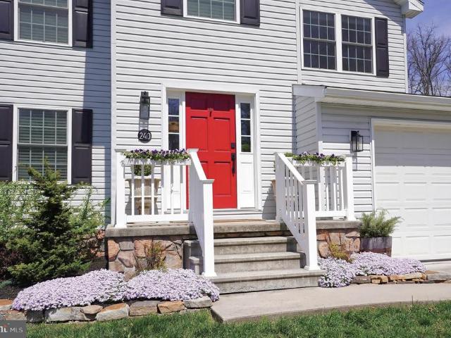 240 Twin Lakes Drive