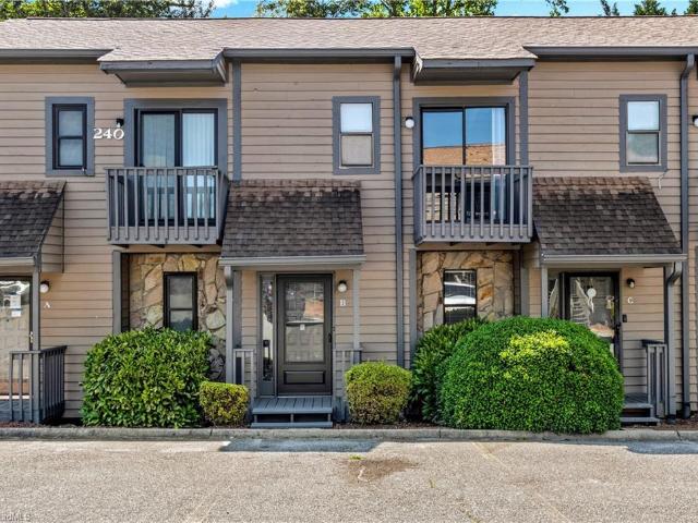 240 Vista Circle #B