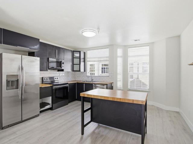 2414 Falk