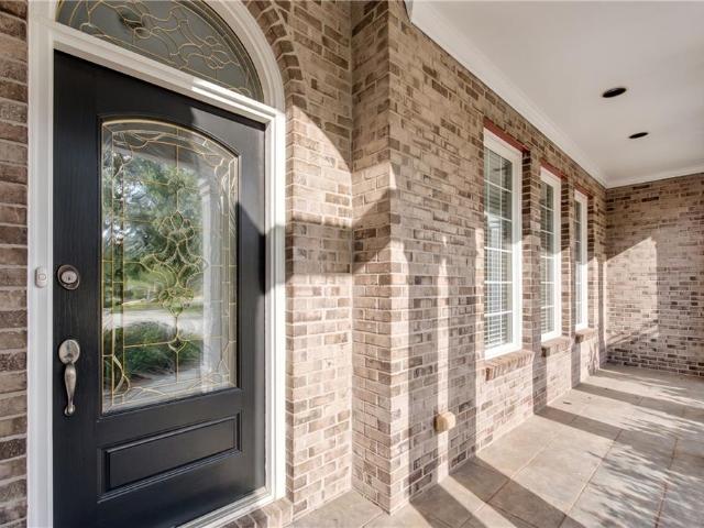 2414 Glenmore Lane