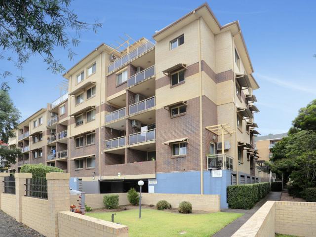 24/14 18 Fourth Avenue, Blacktown