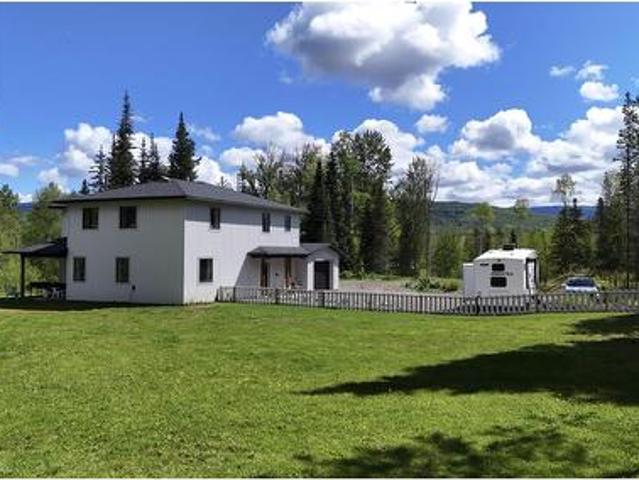 24151 River Road, Smithers, BC, V0J 2N1 house for sale | Listing ID R3103 | Royal LePage