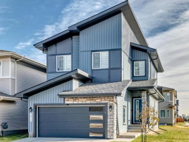 2415 Street Nw, Edmonton, AB, T6M 1P5 house for sale | Listing ID E4510 | Royal LePage