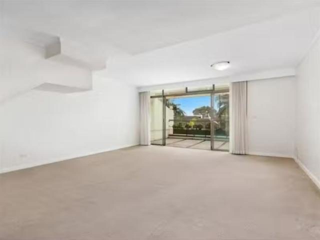 24/16 18 Rosemont Avenue, Woollahra Apartment for rent Listed.