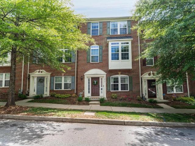 2417 Abington Dr