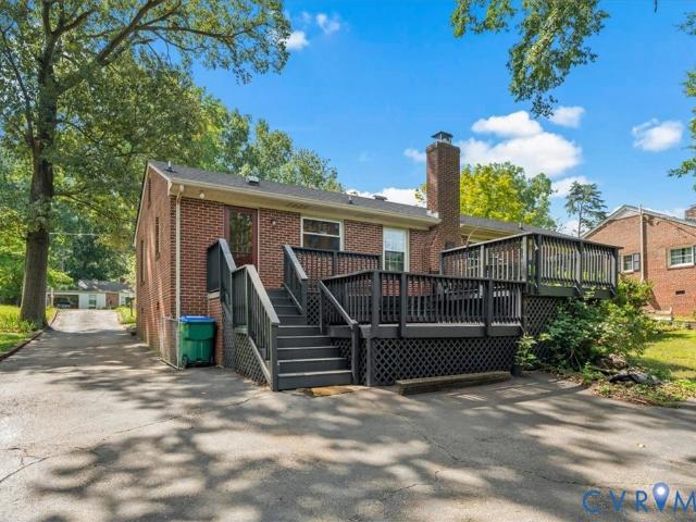 2418 Pineway Drive
