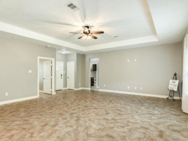 2418 Ridgewood Drive