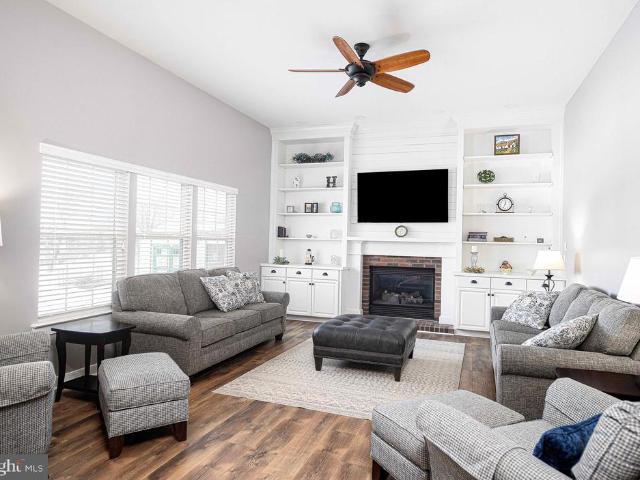 2419 Edwards Manor Drive