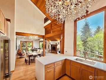 2419 Federal Ave E, Seattle, WA 98102 | MLS #2513