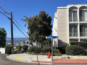 2410 Albatross St, Unit 9, San Diego, CA 92101 | MLS #260002