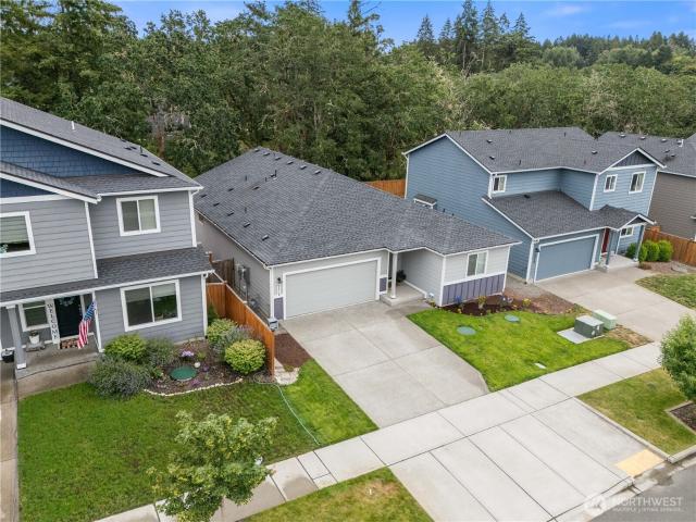 2410 Cantergrove Drive SE