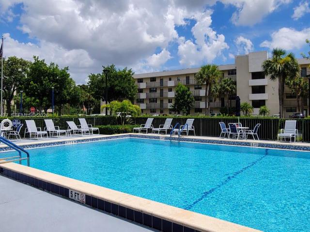 2410 Deer Creek Country Club Blvd Unit 310E, Deerfield Beach, US, FL
