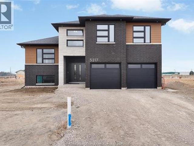 2410 Partington, Windsor, ON, N9E 0A8 house for sale | Listing ID 26022 | Royal LePage