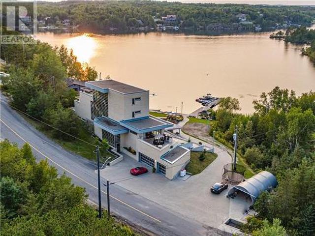 2410 South Bay Road, Sudbury, ON, P3E 6H7 house for sale | Listing ID 2126 | Royal LePage