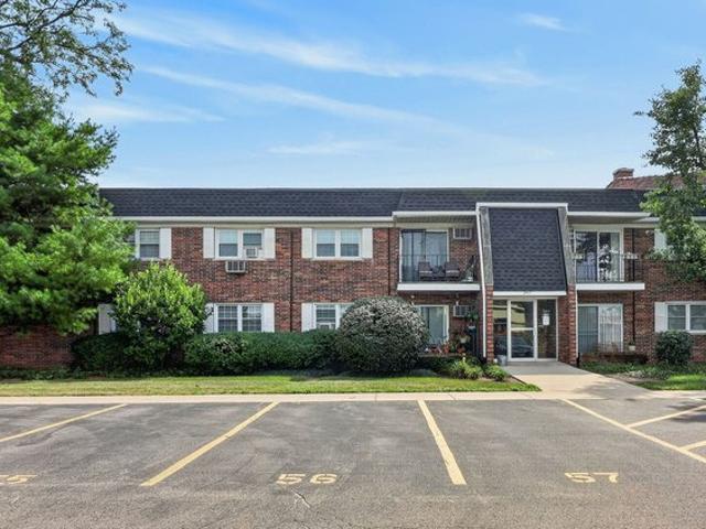 2411 Ogden Ave Apt 11, Downers Grove, IL 60515