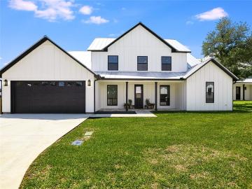 2411 Cherry Lane, Kingsland, US, TX