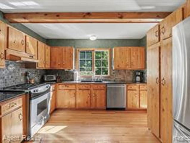 2411 Farmbrook Trail