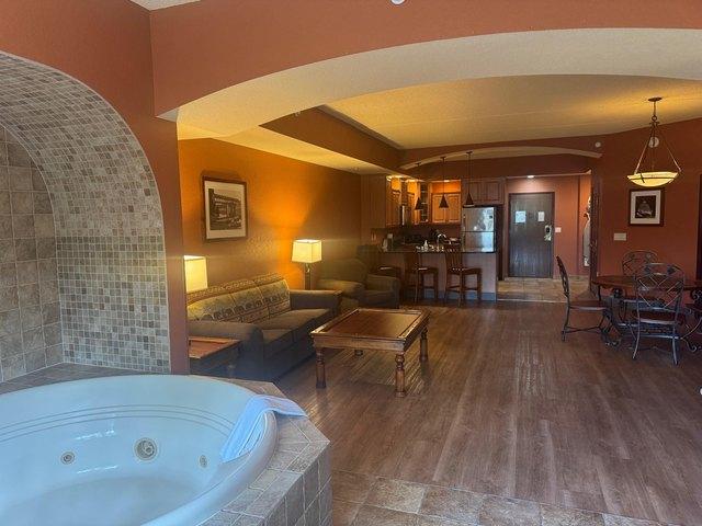 2411 River Rd Unit 2323, Wisconsin Dells, WI 53965