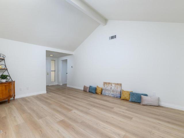 24121 Village 24, Camarillo, CA 93012 | MLS #V1 34856VC