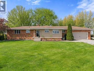 24122 Poppe Road, Tilbury, ON, N0P 2L0 house for sale | Listing ID 26010 | Royal LePage