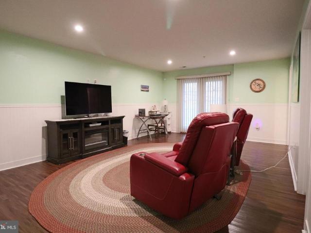 2412 Avondale Overlook Drive