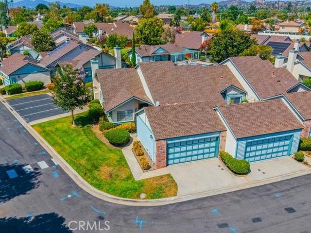 2412 Turnbridge Glen