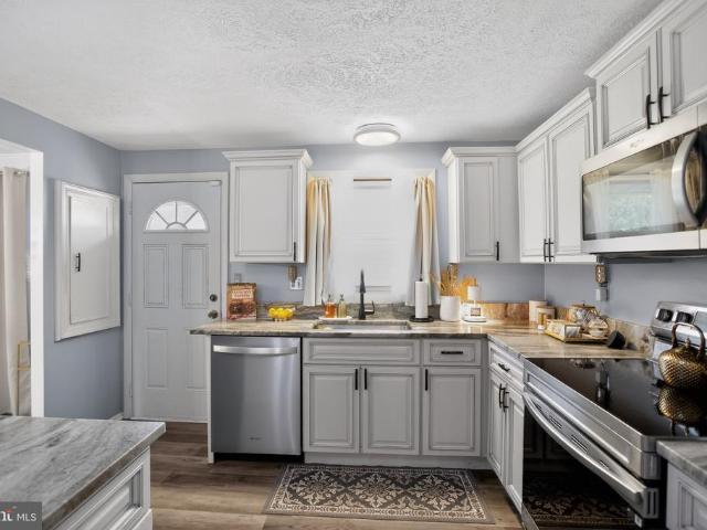 2413 Pinefield Road