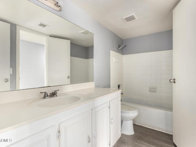2413 w hazelwood street # 282