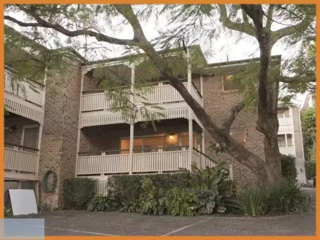2/41 Cambridge Street, RED HILL Townhouse for rent Listed by.